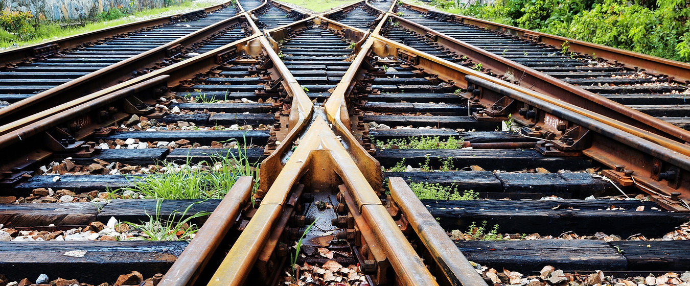 Railway%2520Tracks_edited_edited.jpg