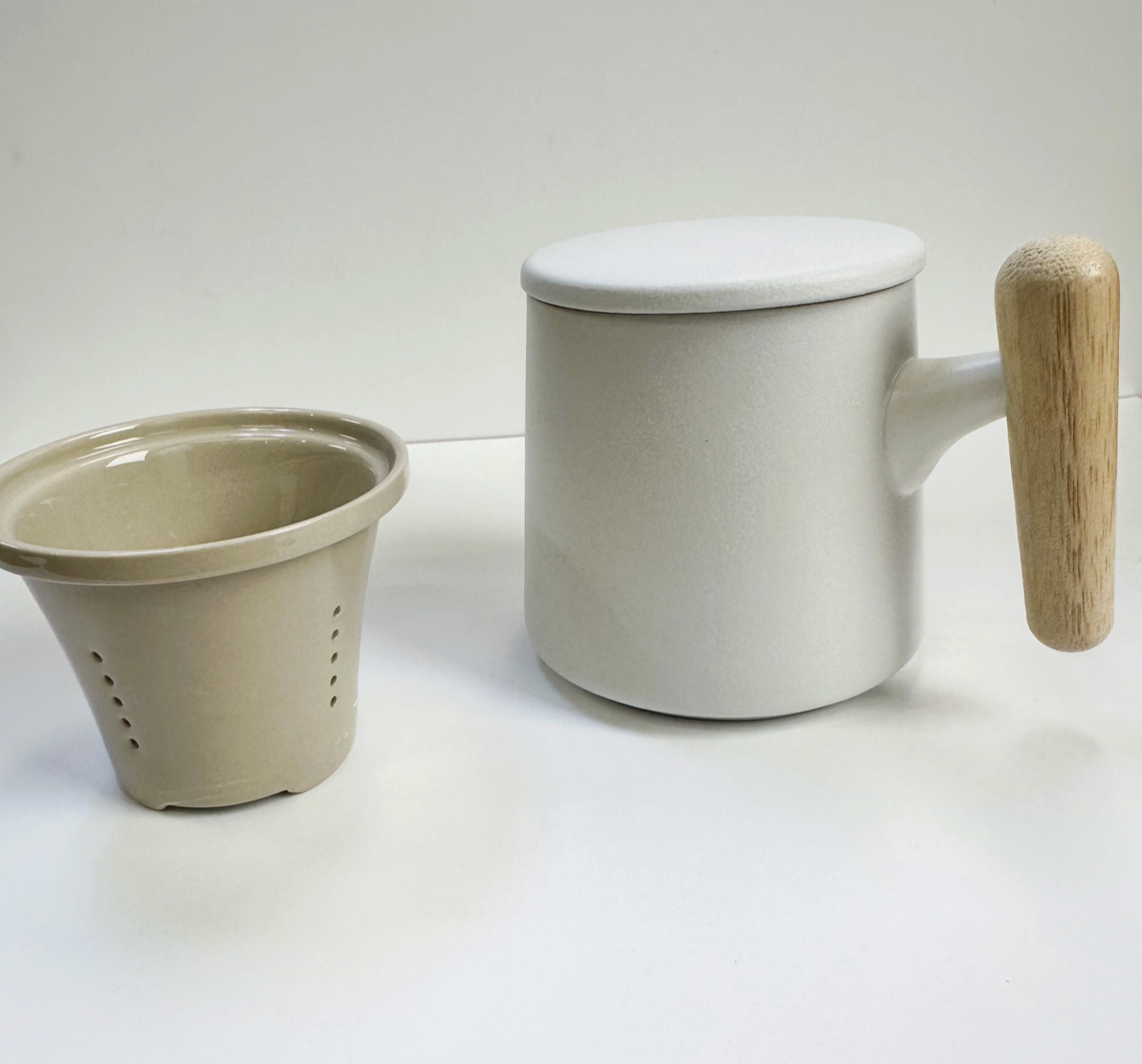 Tea Infuser Ceramic Mug
