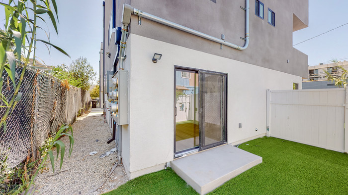 2331 1-2 Hauser Blvd_LA360VR-46.jpg