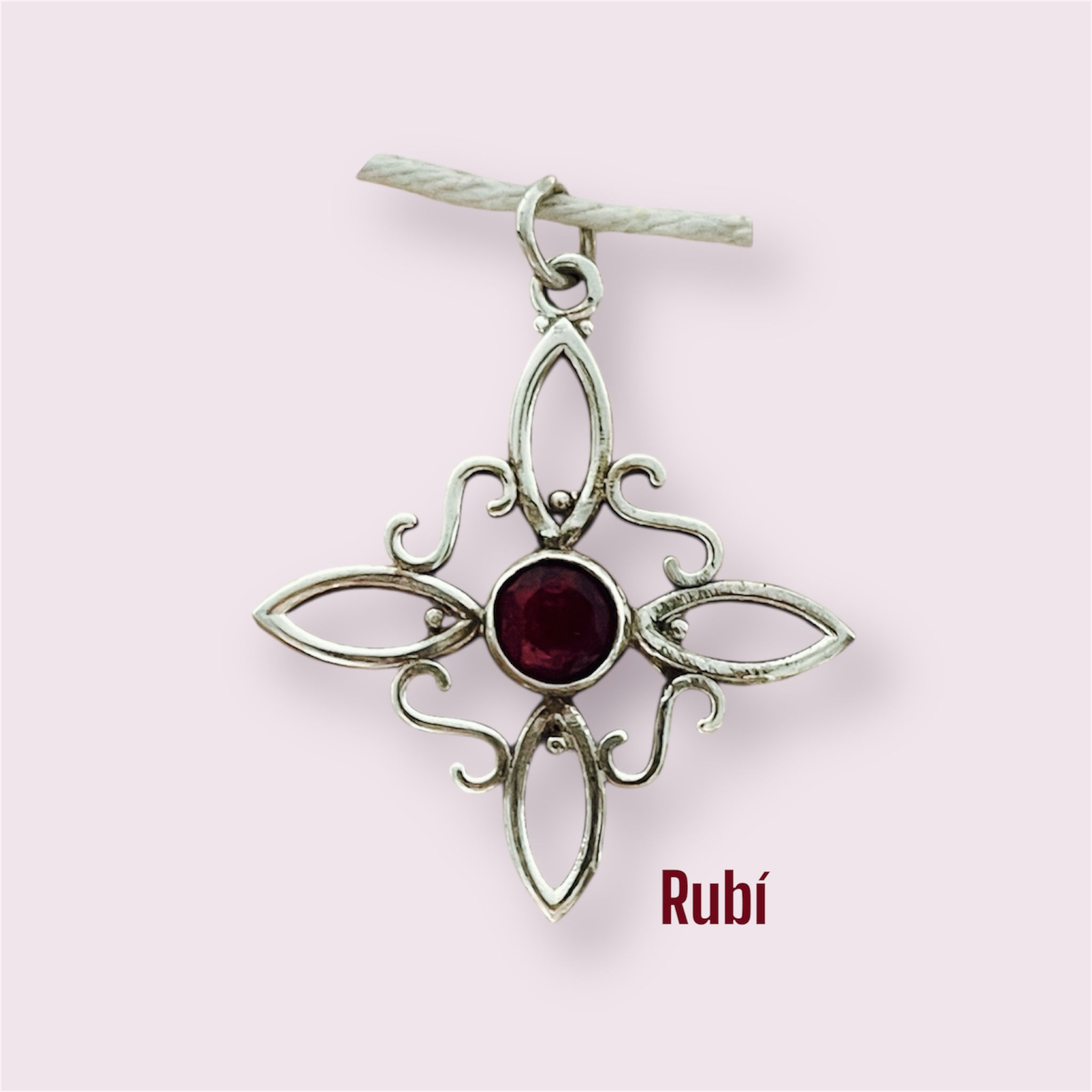 Nudo de bruja 33mm en plata con Rubí 