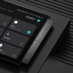 Smart Controller ควบคุมม่านไฟฟ้าและสวิตช์ไฟพร้อมกัน สร้างซีนที่ใช่