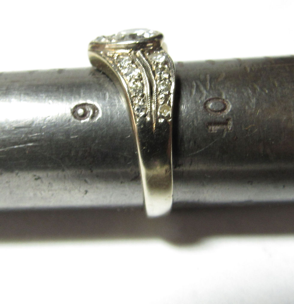 Thumbnail: Chevron Style 14k Solid White Gold Ring w / 1/2 ct VS Center Natural Diamond