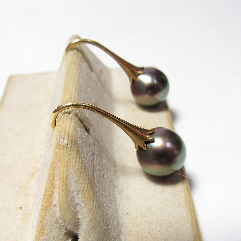 Thumbnail: 18K Dangle / Drop Earrings with 9MM Cultured Tahitian Gray Pearls