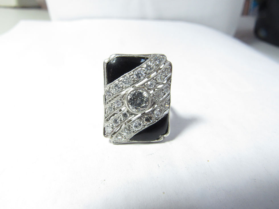Thumbnail: Art Deco Platinum Ring w/ Black Onyx & 1.75 cts Natural Diamonds