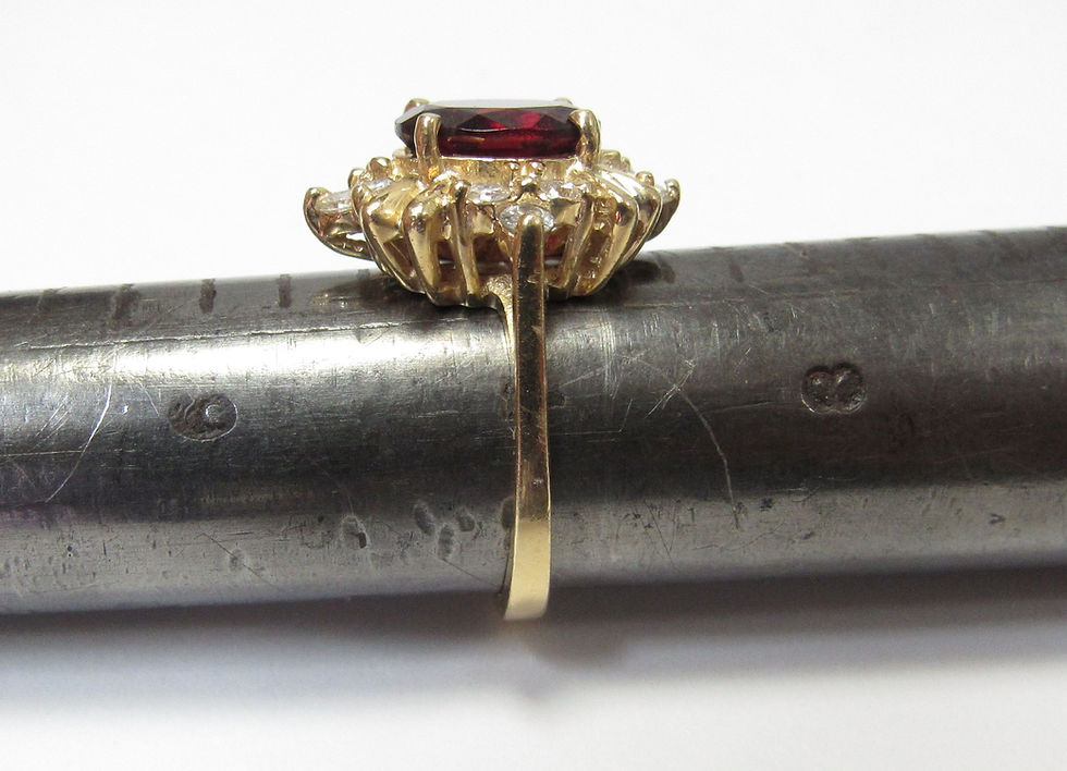 Thumbnail: 14K Solid Gold Estate Ring  / Red Oval Natural Garnet & Round Brilliant Diamonds