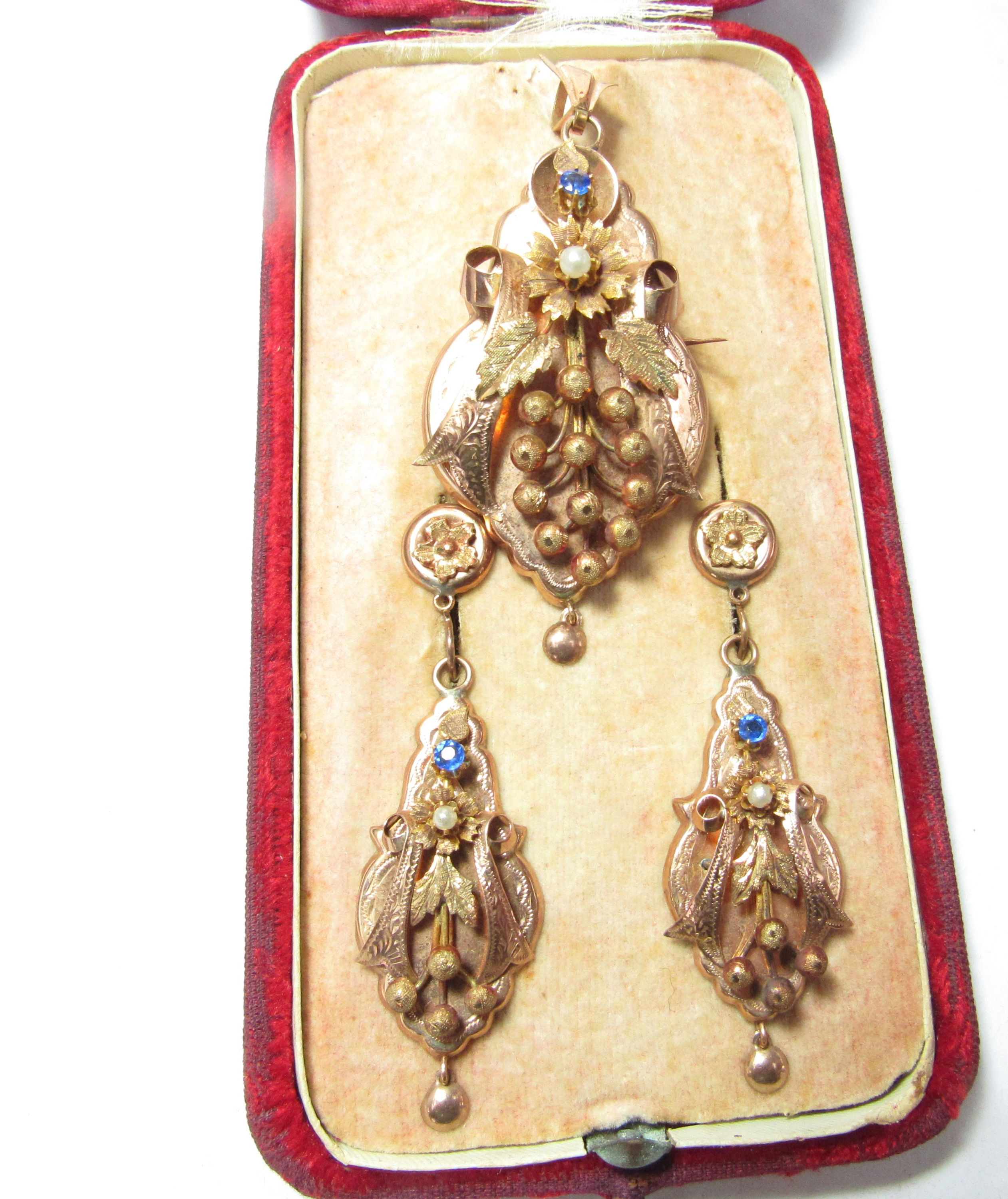 Original 14K Solid GOLD Victorian Earrings & Brooch Fitted Box