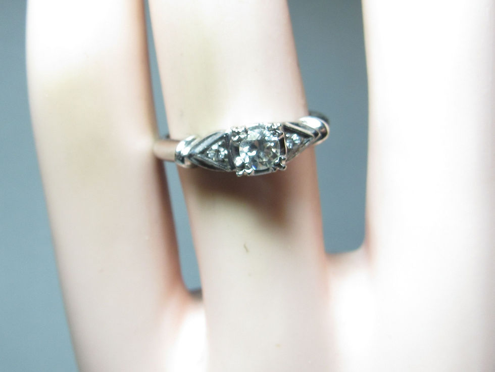 Thumbnail: Vintage 14k Solid White GOLD 1940s Ring with 1/5 ct VS European Natural Diamond