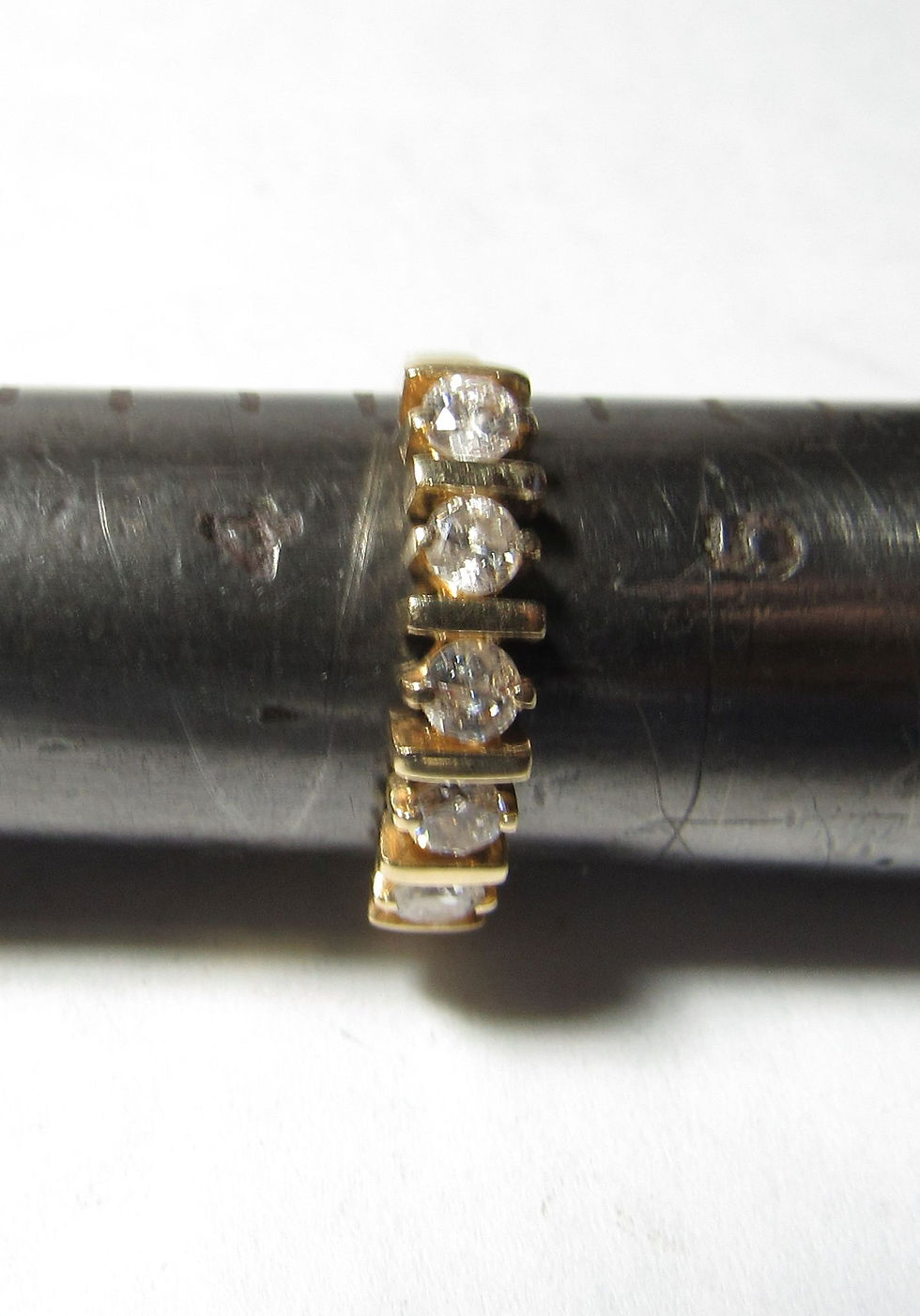 Thumbnail: Solid 14k Gold Ring / Band with 5 Round Brilliant Cut Natural Diamonds