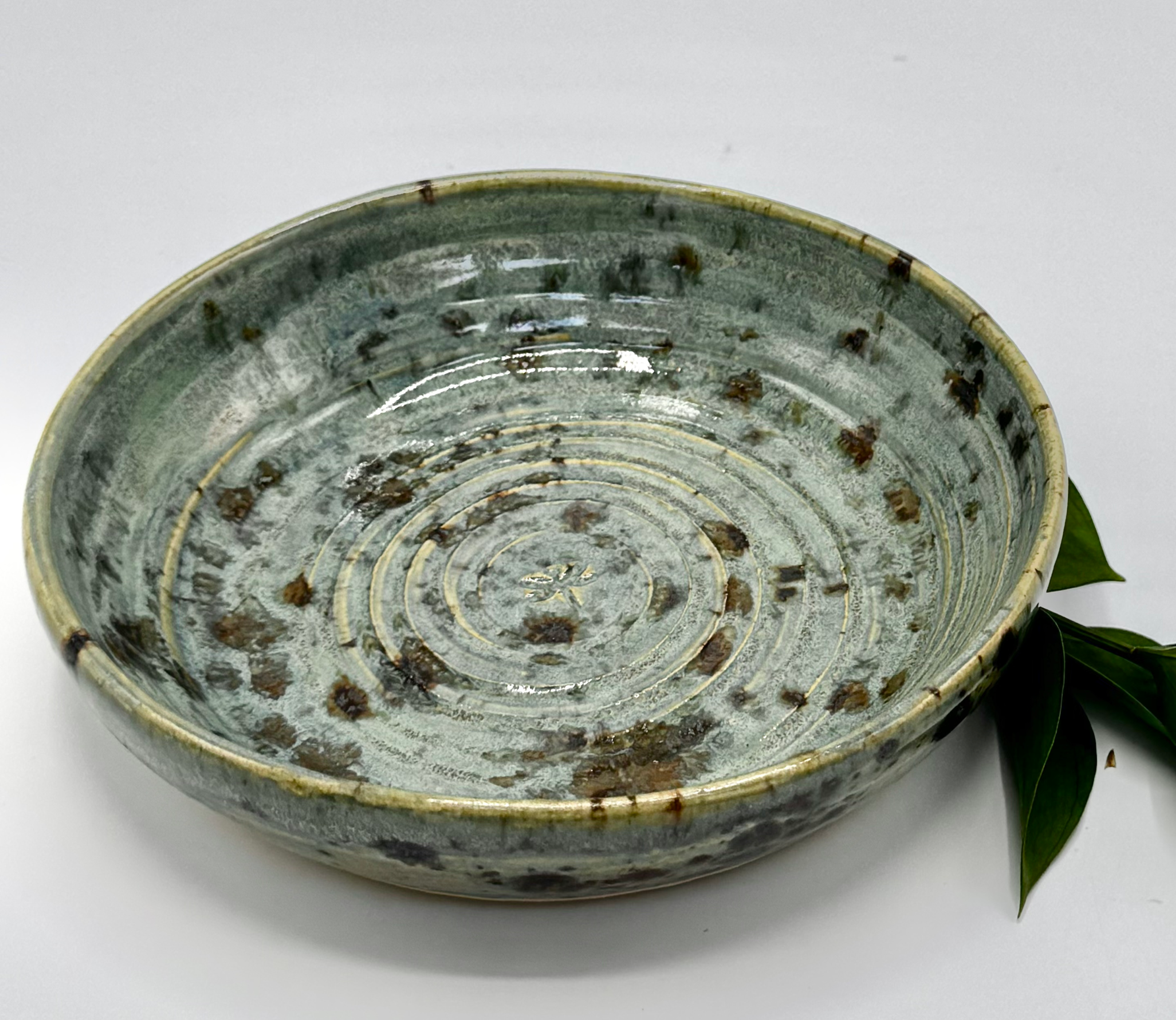 Spiral Serving Blue Bowl - D6"