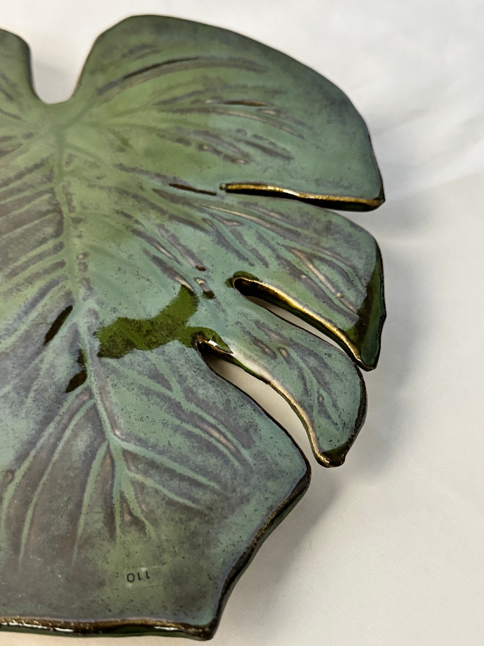 Thumbnail: Monstera Leaf Plate