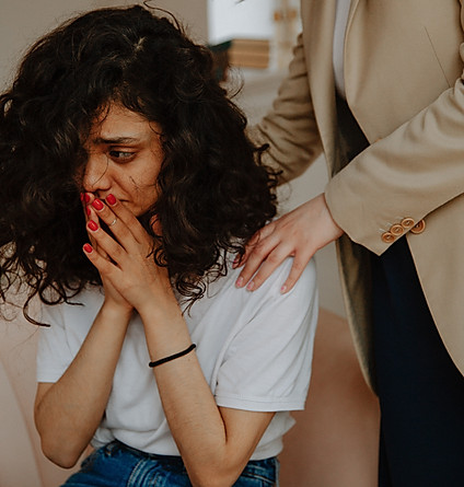 Telehealth psychologist helping individuals manage anxiety symptoms and regain control.
