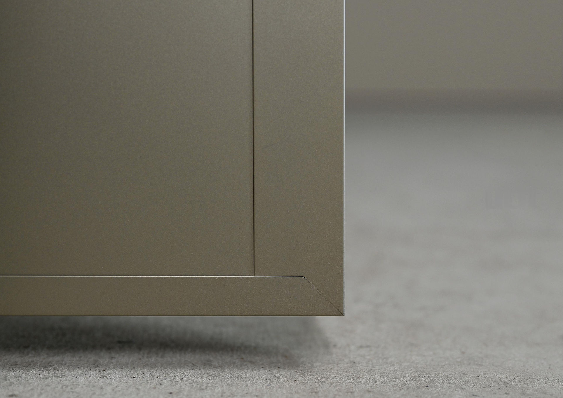 Aluminium Door Back