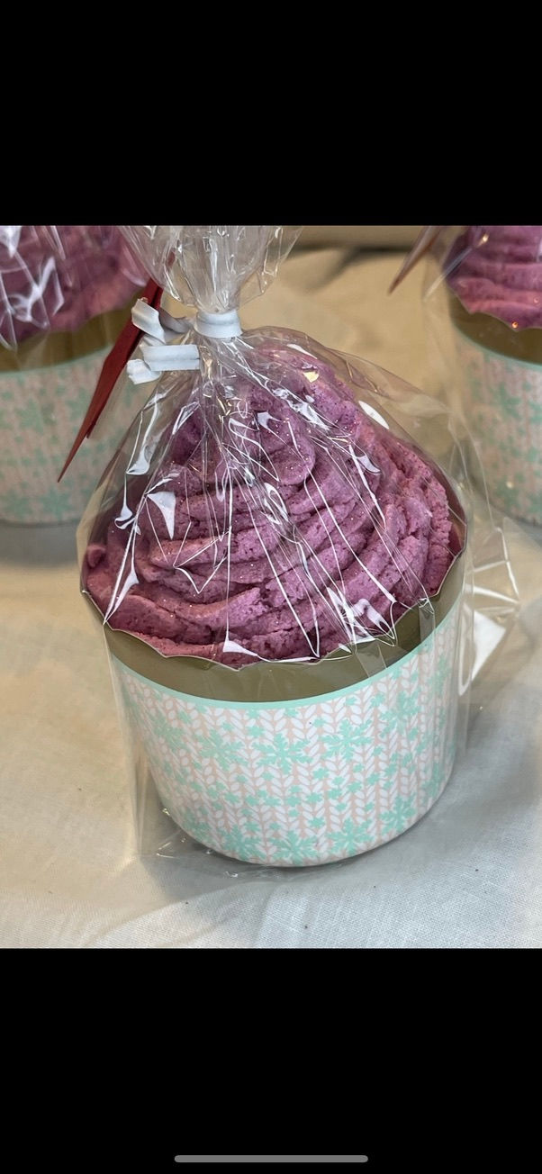 Thumbnail: Bubble bath Bomb Cupcakes