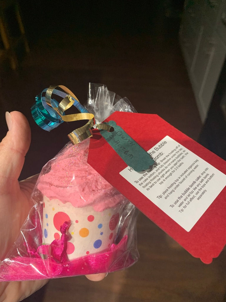 Thumbnail: Bubble bath Bomb Cupcakes