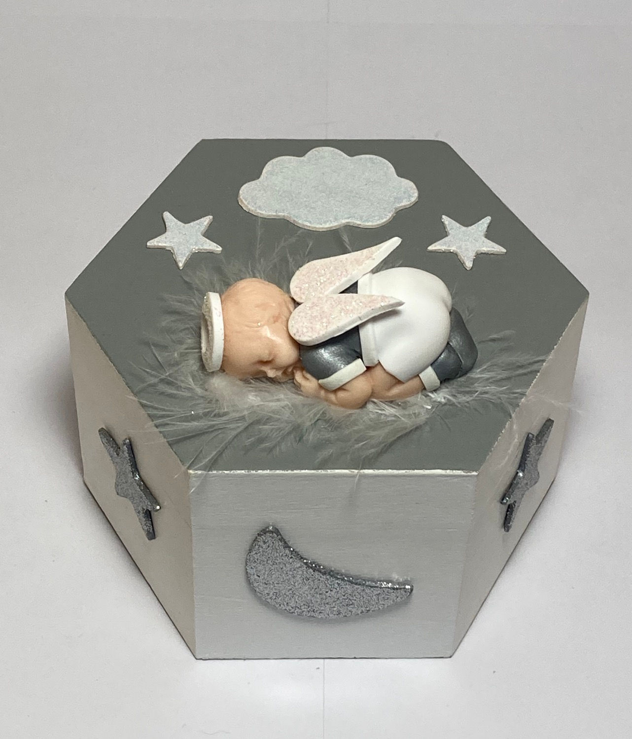 Boîte à musique Petit ange gris