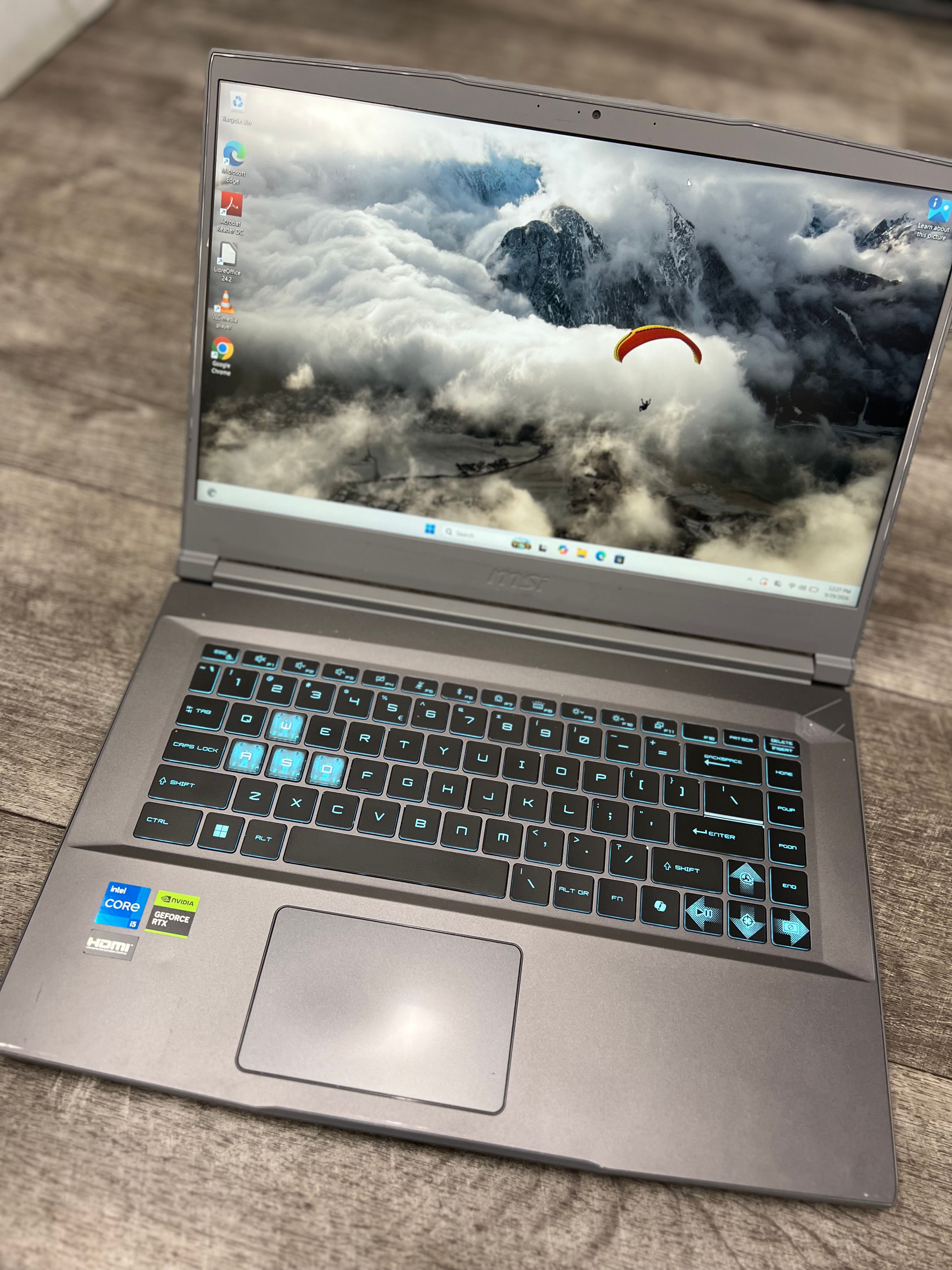 msi Thin 15 B13VE