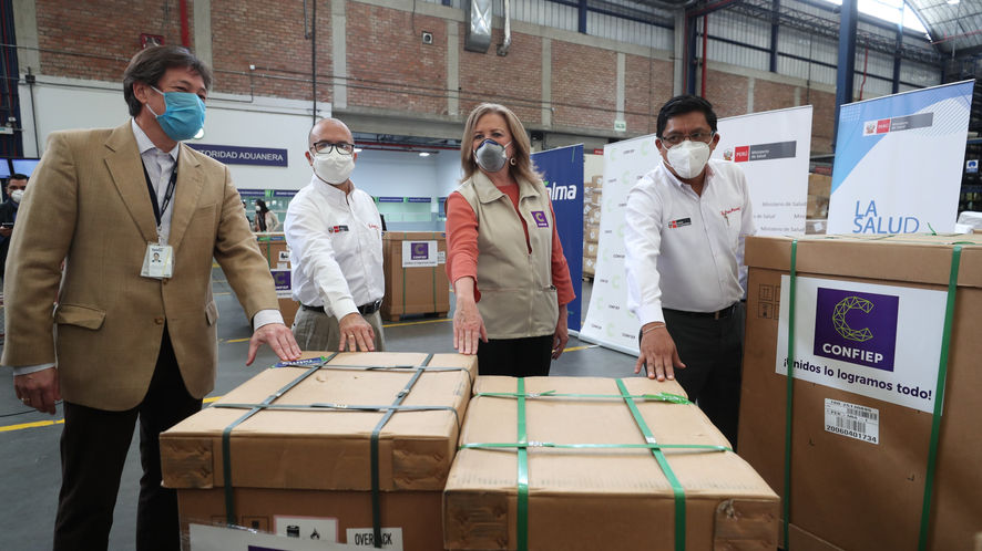 Presidente de la PCM participó en la entrega de ventiladores mecánicos donados por la CONFIEP