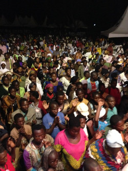 Massive crowd Uganda Cape to Cairo Nov 2