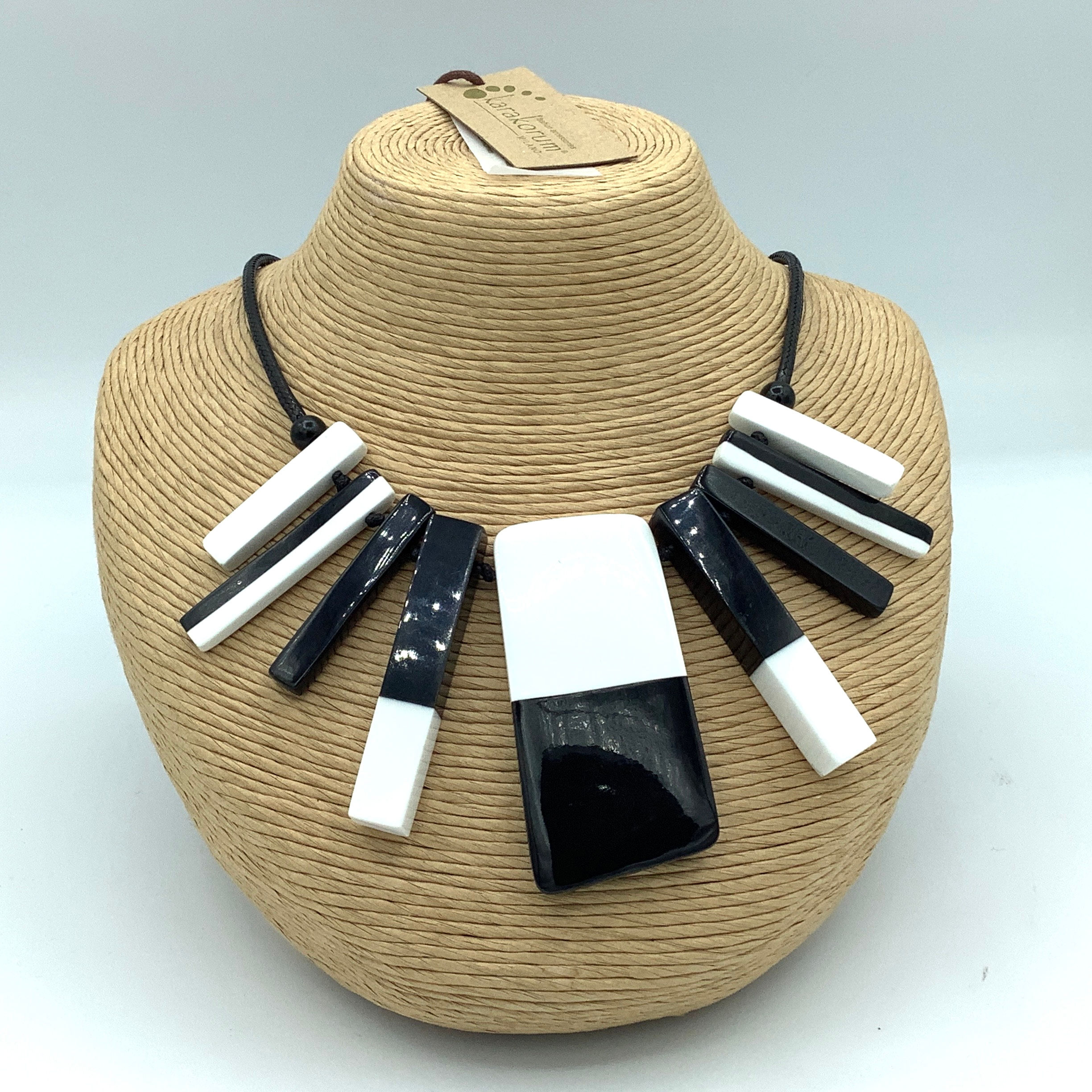 Collana Jabba by Karakorum 