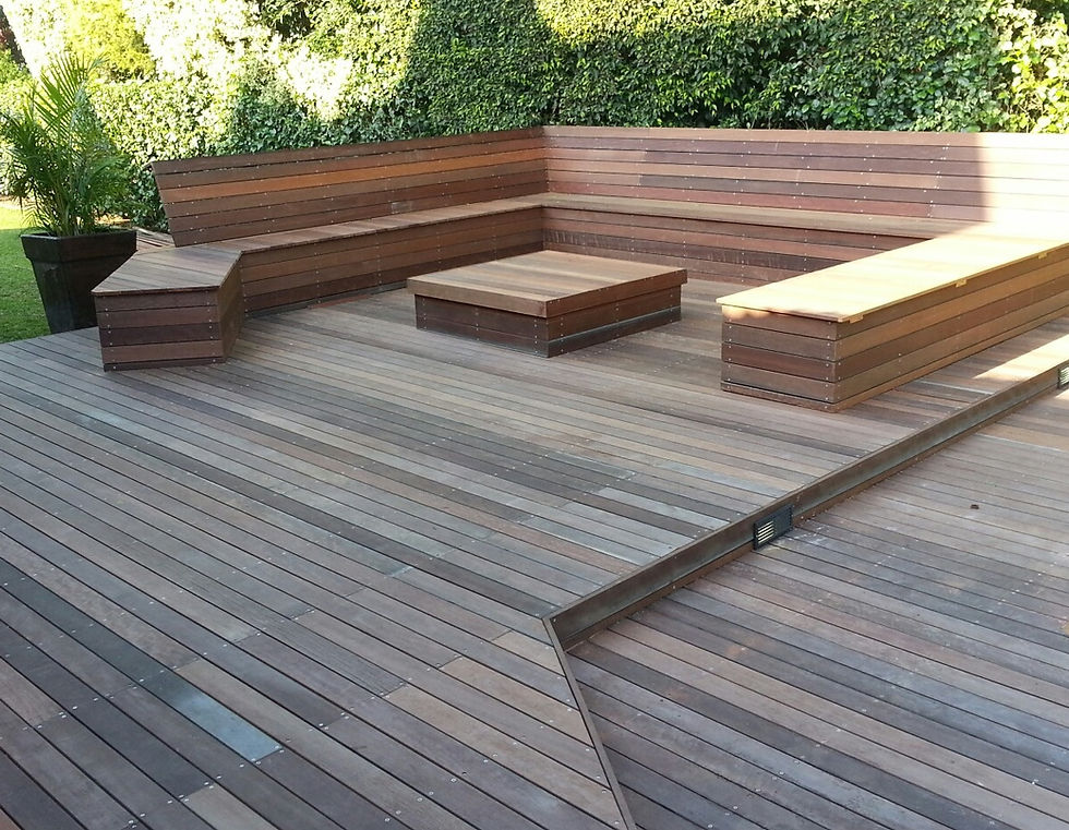 Sólpallar og skjólveggir