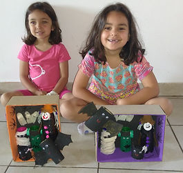Decoração de Halloween Fácil para Crianças com Materiais Reciclados