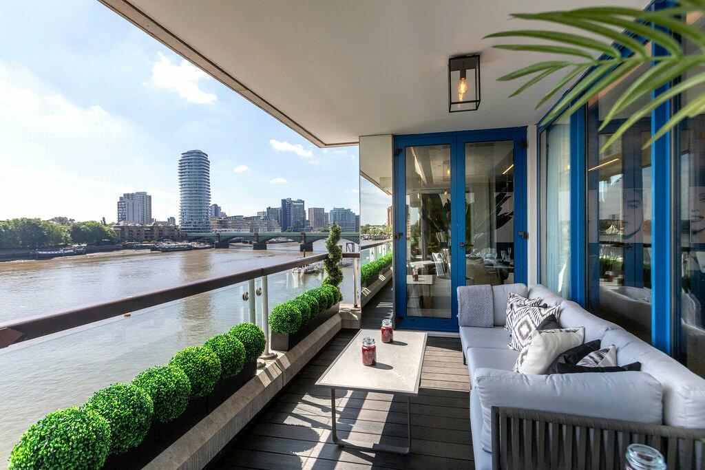 Amari London — TERRACE