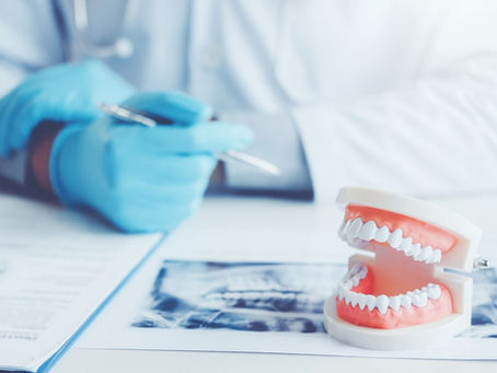 Dolore ai denti che poi passa: è davvero finita o è solo una pausa?