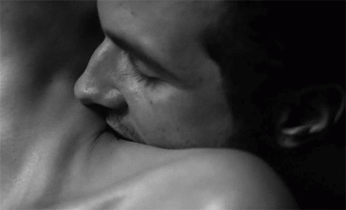 neckbite.gif