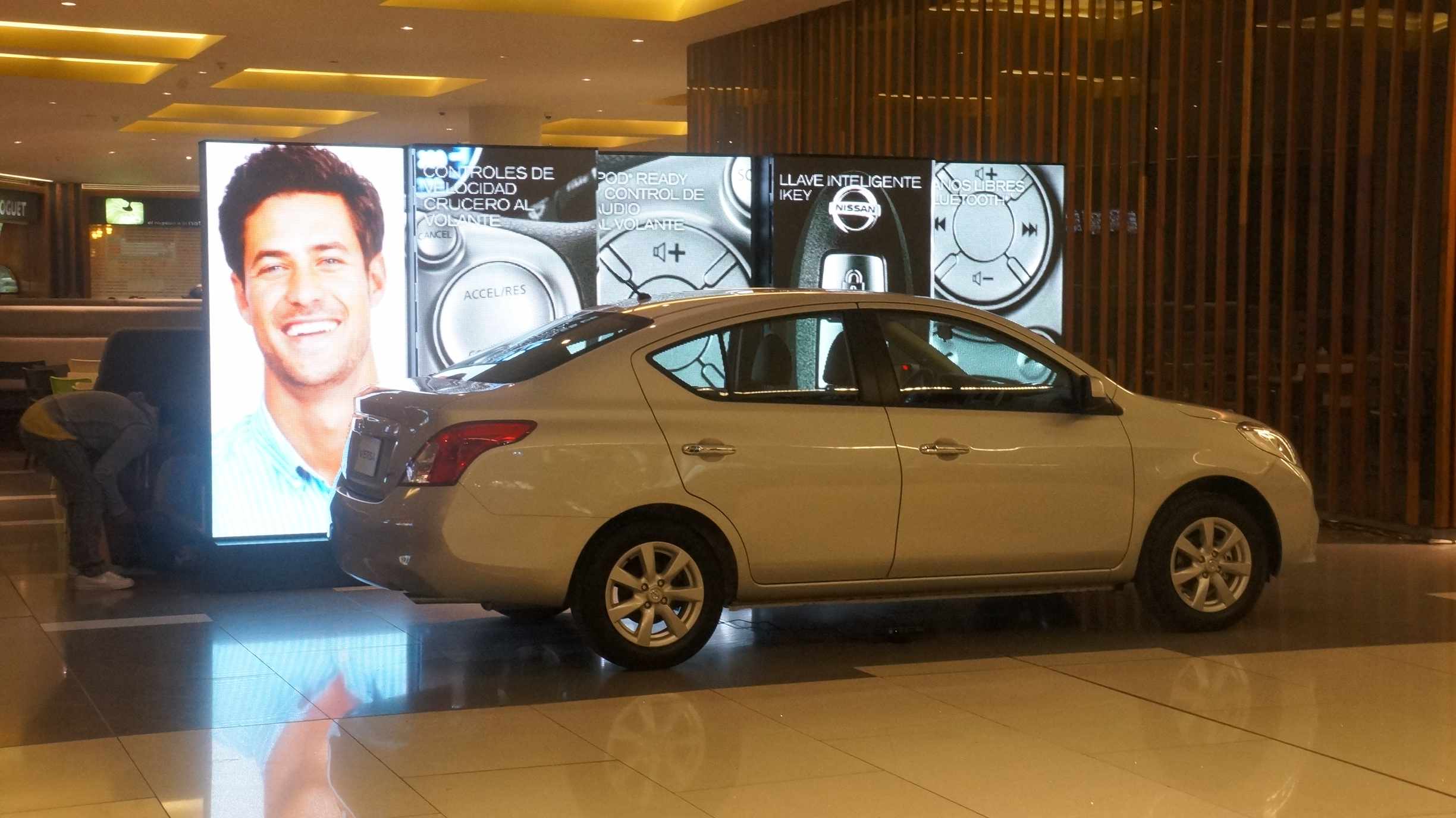 NISSAN VERSA