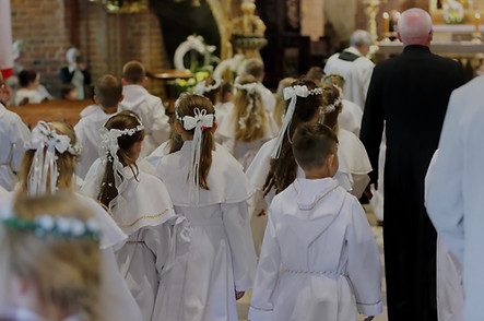 Children at First Communion_edited.jpg