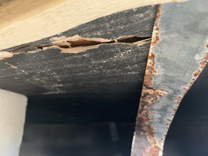 What Does the Vapor Barrier Under My Mobile Home Look Like? Top 5 Signs It's Time for a New One