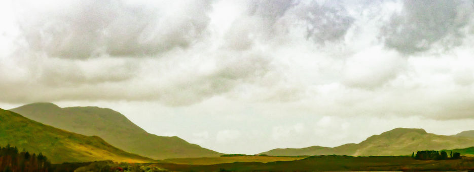 watercolor mountains Ireland.jpg