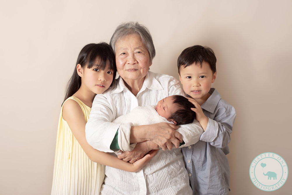 Newborn Photography - family and newborn