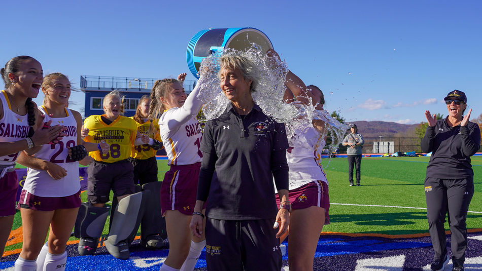 GUIDING THE GULLS: 40 Years, Four Championships, One Dawn Chamberlin