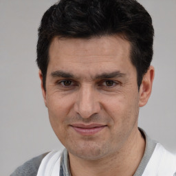 people review strata sport