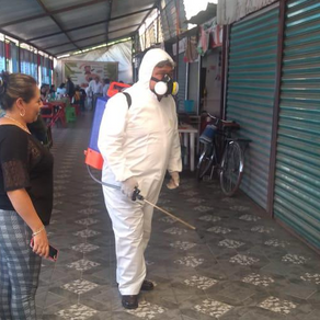 Sanitizan mercados de Texcoco dentro de las acciones contra el COVID-19