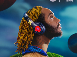 Fone Beats Cosmophones criado em colaboração com Kerwin Frost