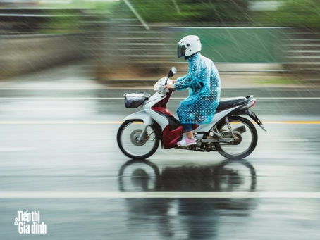 Những Điều Bạn Cần Biết Về Lái Xe Máy Vào Mùa Mưa