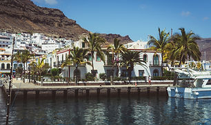 guillaume-didelet-saAOsYvC7WM-unsplash.jpg
