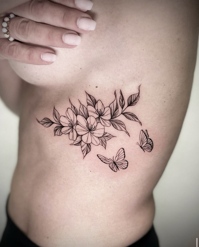 Fine Line Tattoo in Zurich