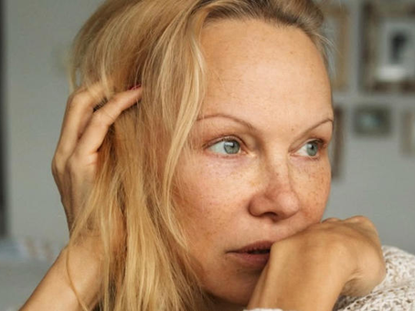 Pamela Anderson, vuelve a los reflectores pero ahora sin maquillaje