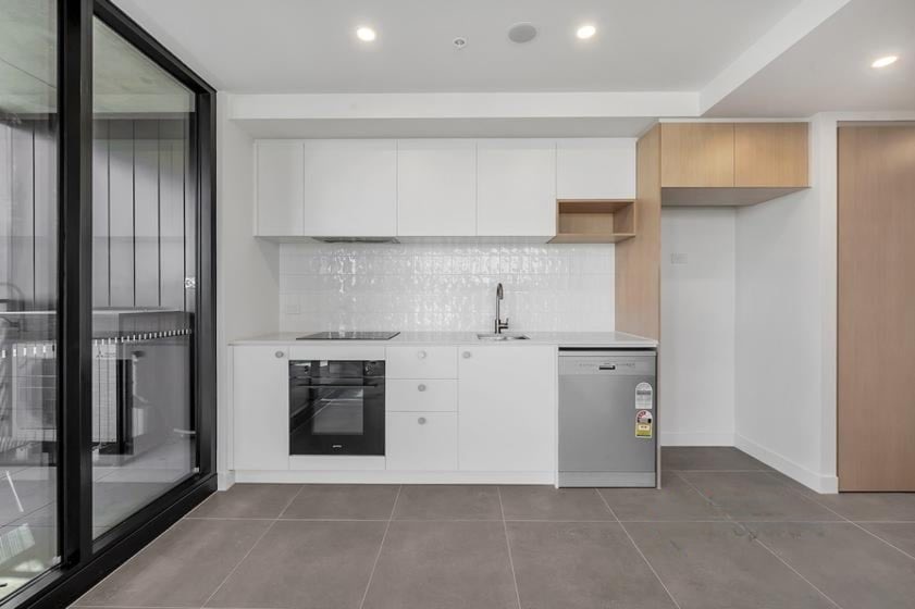 1302/2 Furzer Street Phillip ACT 2606, Phillip - Thumbnail 2