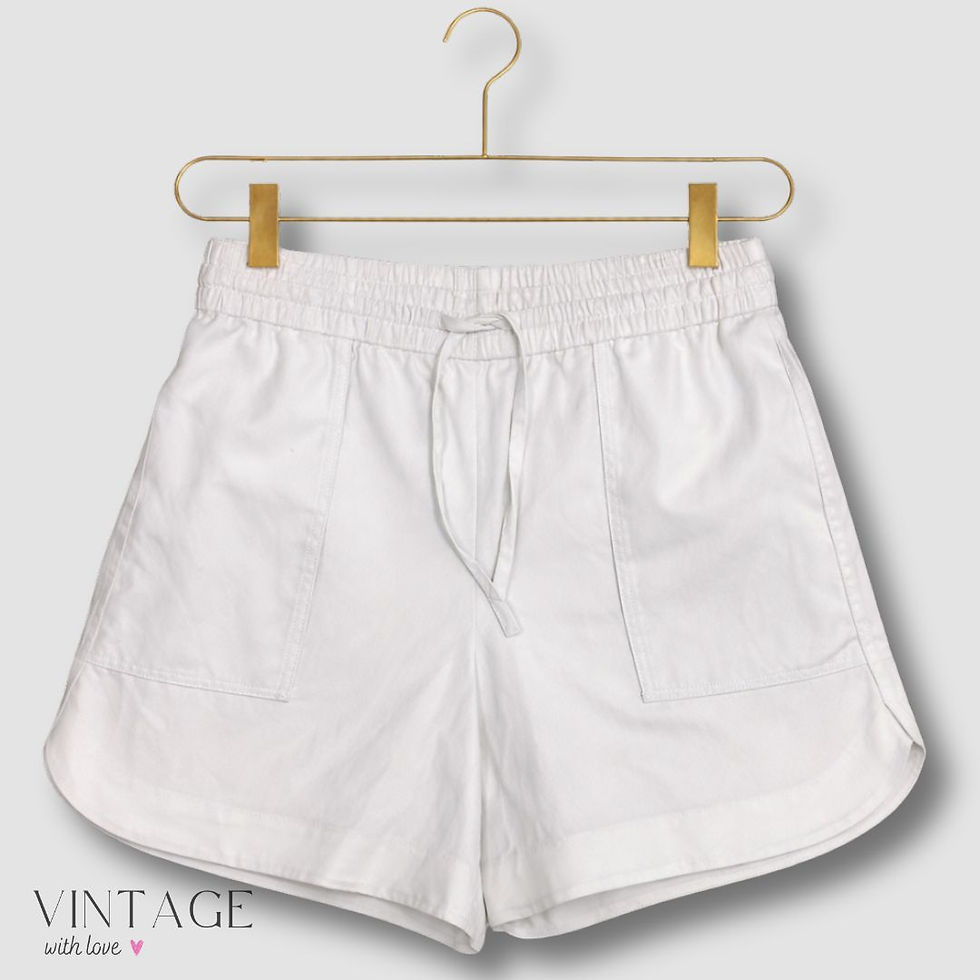 Witchery Grey Off-White Shorts - Size 10