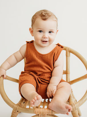 Milestone Sessions for Babies: Capturing Your Little One’s Growth at 6-8 Months