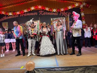 Proklamation in der Bürgerhalle Pelkum – Friedrich I. & Viola I. regieren das närrische Hamm