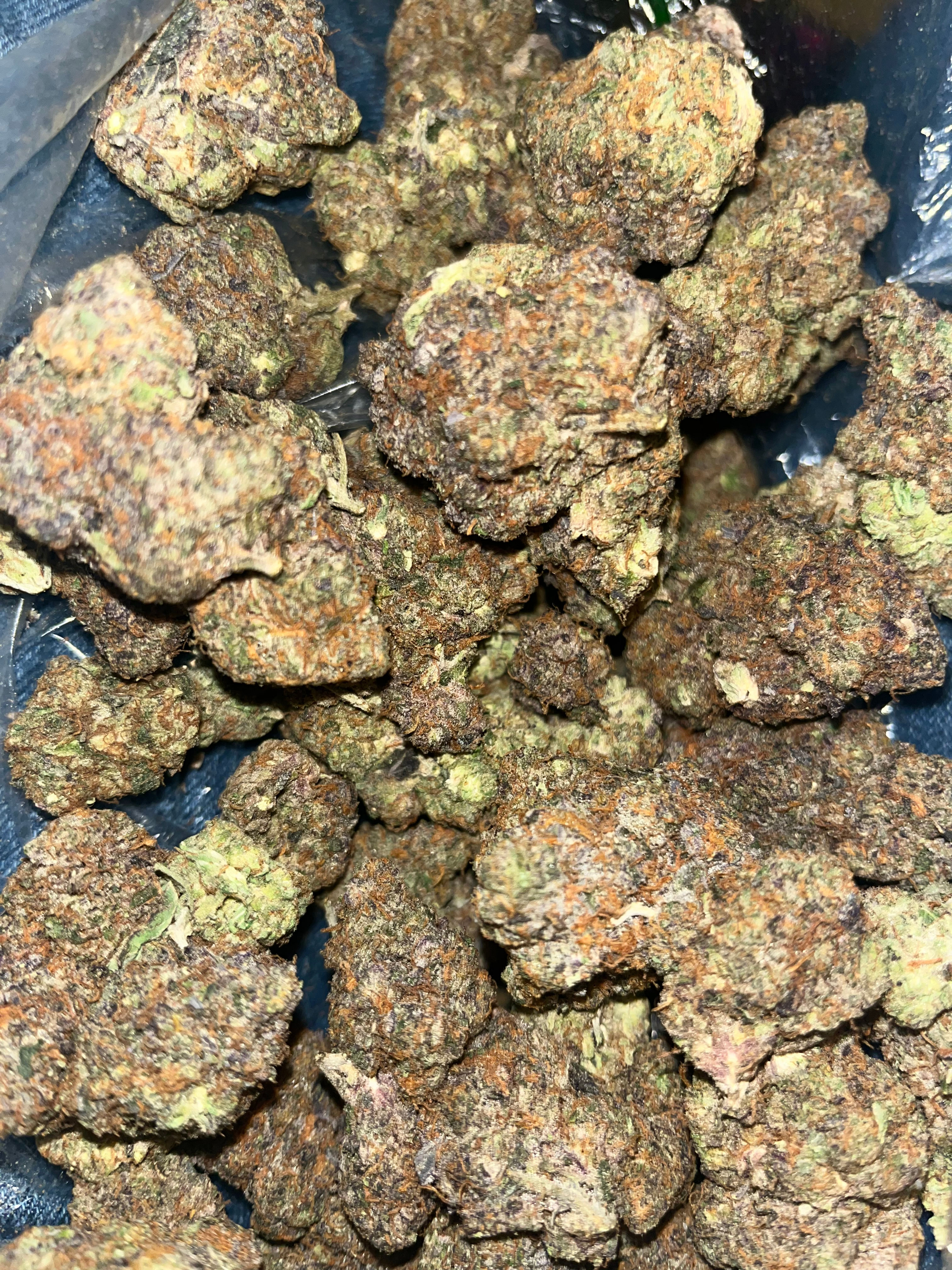 carbon fiber weed strain