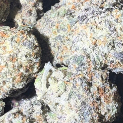 Headband cannabis flower representing the appearance of Space Candy Strain Guide: Sweet Fruit x Balanced Effects x Mid-Atlantic Grow