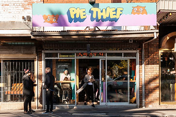 pie_thief_tallen_002.jpg