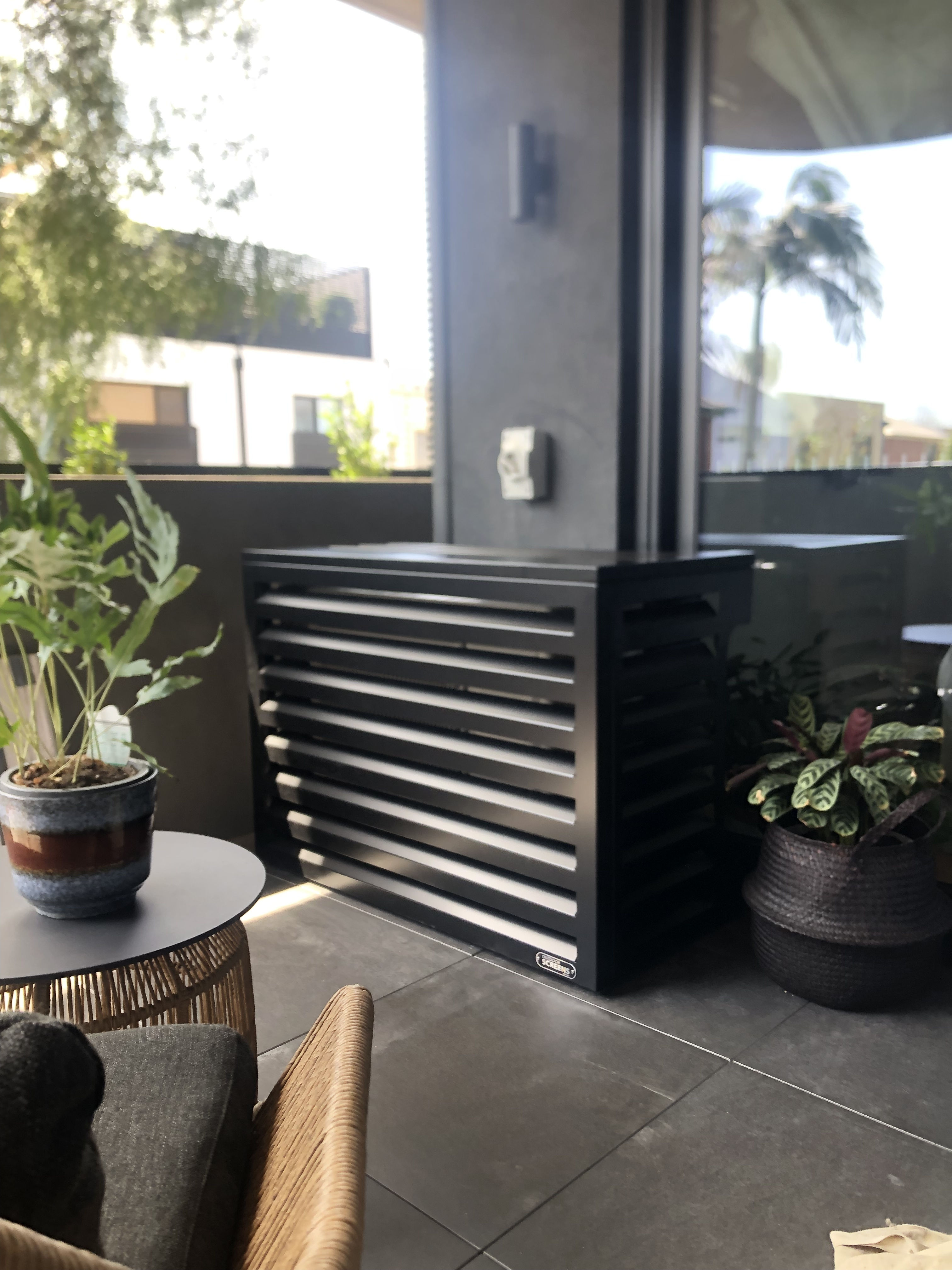 Harmony Small Black H800 x W1120 x D550