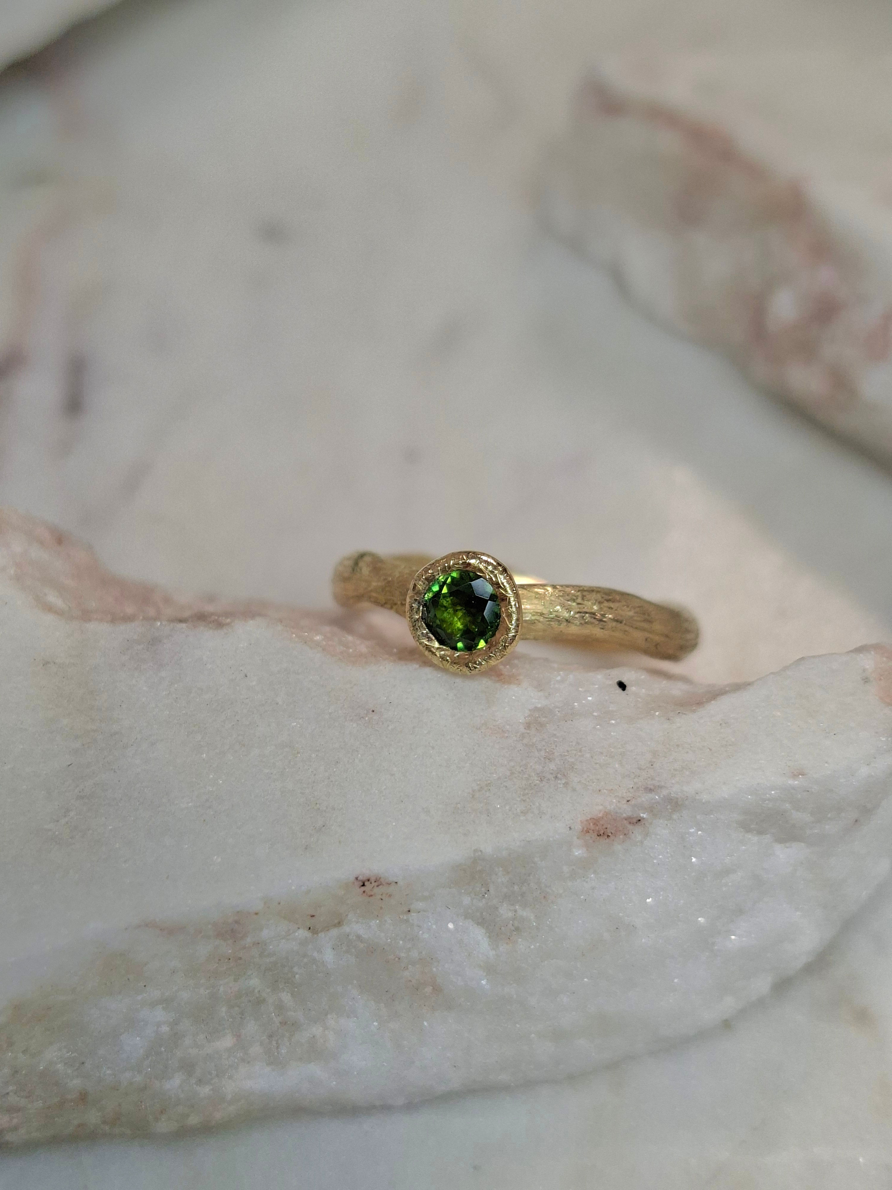 Groene toermalijn ring 